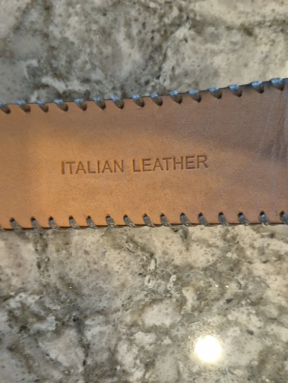 Tommy Bahama Men's Cognac Brown Leather Crocodile Embossed Belt Size 34